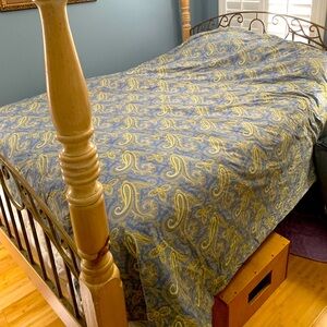 Pottery Barn Queen Duvet, Decorative Shams, Matching & Accent Pillow Cases